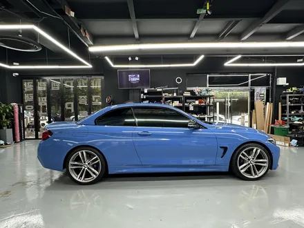 [안산 랩핑]BMW 430i 컨버터블 M 순정 컬러 전체 랩핑 스틱스 아부다비 블루 / 안산시 상록구 일동