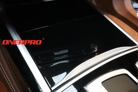 BMW7시리즈 실내 풀PPF 시공 실내하이그로시를 완벽히 보호하기 위한 방법 / 경기 평택