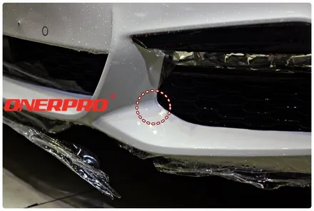 BMW 535i 프론트 범퍼PPF 카메라 줌을 최대한 땡겨서 디테일한 샷으로 마감처리 보기 - 오너프로 PPF 한국본사 / 경기 평택