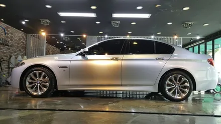 군산유리막코팅 - BMW 520D M 사고 보험처리로 차에 정떨어지지않게 유리막코팅 군산PPF필름 예쁘게 재시공 해드렸습니다^^ [조선광택 파이넥스 군산점] / 경기 평택