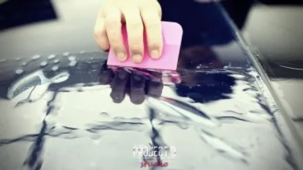 선루프 보호와 열 차단 두 가지 보호를 위한 아이템 \