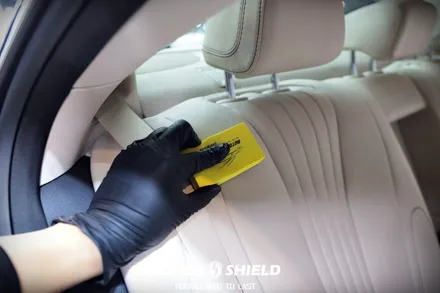 서초 강남 벤츠 CLS450 마끼아또 베이지 가죽시트 코팅 시공 | 오너쉴드 / 서초, 강남, 양재