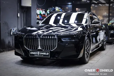 사당 유리막코팅전문점에서 BMW 740i에 시공했습니다. / 서초, 강남, 양재