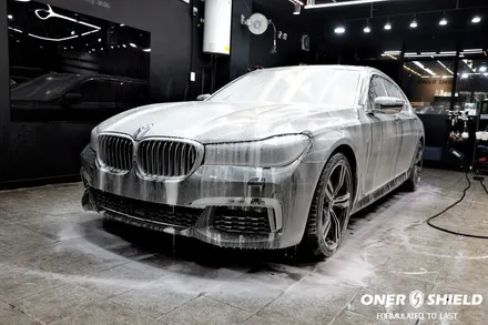 워터스팟과 외부 데미지에 강한  오너쉴드 9H+ / 글로스 코팅 BMW 740Li 광택 + 유리막코팅 | 오너쉴드 서초 / 서초, 강남, 양재