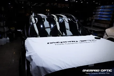 EV9 어스 4wd 오로라 블랙펄 방배 프리미엄 썬팅의 조건을 모두 갖춘 오너프로 옵틱 나노세라믹 플러스 신차패키지 / 서초, 강남, 양재