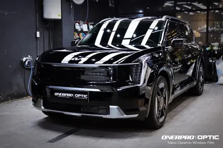 EV9 어스 4wd 오로라 블랙펄 방배 프리미엄 썬팅의 조건을 모두 갖춘 오너프로 옵틱 나노세라믹 플러스 신차패키지 / 서초, 강남, 양재