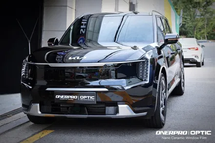 EV9 어스 4wd 오로라 블랙펄 방배 프리미엄 썬팅의 조건을 모두 갖춘 오너프로 옵틱 나노세라믹 플러스 신차패키지 / 서초, 강남, 양재
