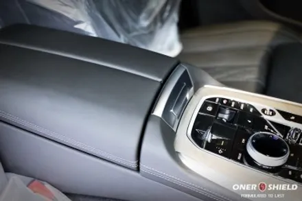BMW X7 40d 미네랄 화이트 메탈릭 VS M60i 매해탄  메탈릭 트림비교 / 서초, 강남, 양재