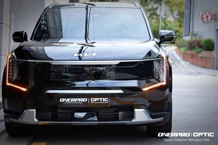 EV9 어스 4wd 오로라 블랙펄 방배 프리미엄 썬팅의 조건을 모두 갖춘 오너프로 옵틱 나노세라믹 플러스 신차패키지 / 서초, 강남, 양재