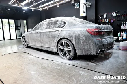 워터스팟과 외부 데미지에 강한  오너쉴드 9H+ / 글로스 코팅 BMW 740Li 광택 + 유리막코팅 | 오너쉴드 서초 / 서초, 강남, 양재