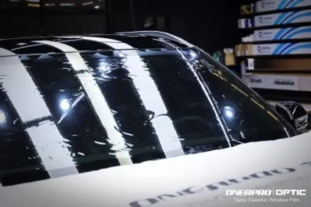 EV9 어스 4wd 오로라 블랙펄 방배 프리미엄 썬팅의 조건을 모두 갖춘 오너프로 옵틱 나노세라믹 플러스 신차패키지 / 서초, 강남, 양재