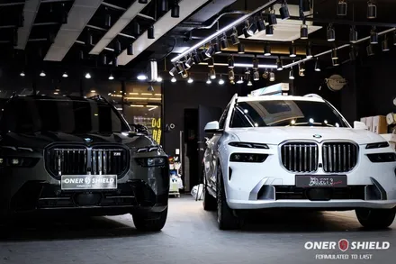 BMW X7 40d 미네랄 화이트 메탈릭 VS M60i 매해탄  메탈릭 트림비교 / 서초, 강남, 양재