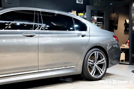 워터스팟과 외부 데미지에 강한  오너쉴드 9H+ / 글로스 코팅 BMW 740Li 광택 + 유리막코팅 | 오너쉴드 서초 / 서초, 강남, 양재