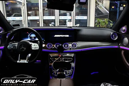 벤츠 E클래스 53AMG W213 부메스터 전동트위터  송풍구 엠비언트 장착 했습니다