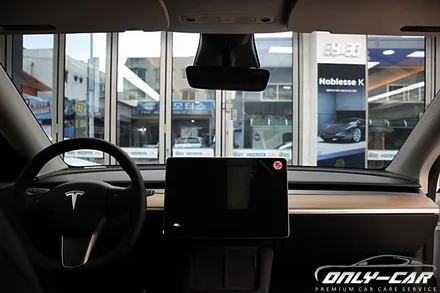 대전 온리카 에서 솔라가드 신제품 비금속 세라믹필름 볼텍스 vortex ir VTX PRO 테슬라 모델 Y 차량에 썬팅시공 해드렸습니다