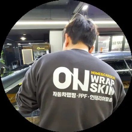 부천 옥길동 자동차 전문 멀티숍, 자동차 랩핑 전문숍 카니발 KA4 C 필러&트렁크 몰딩 크롬 죽이기& 트렁크 리드 PPF / 부천시 소사구 옥길동