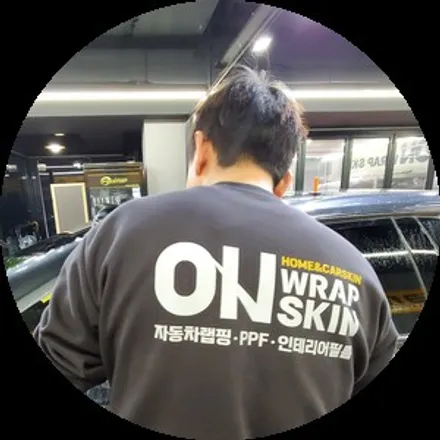 부천 루프스킨 제거부터 재시공까지! 국산차, 수입차 모두 환영합니다. BMW X6 루프스킨 재시공. / 부천시 소사구 옥길동