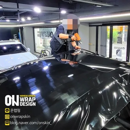 부천 루프스킨 제거부터 재시공까지! 국산차, 수입차 모두 환영합니다. BMW X6 루프스킨 재시공. / 부천시 소사구 옥길동