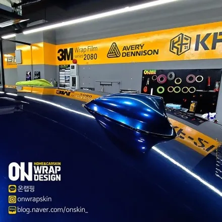 부천랩핑, BMW 4시리즈 전체랩핑, PET 브리티시 그린 카멜레온 색상으로 전체랩핑, 고광택 전체랩핑 시공기. / 부천시 소사구 옥길동