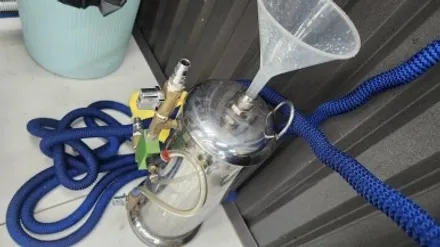 자동차 에어컨 냉매 충전 에어컨이 시원하지 않을 때 점검받아야 할 것들 / 충남 아산