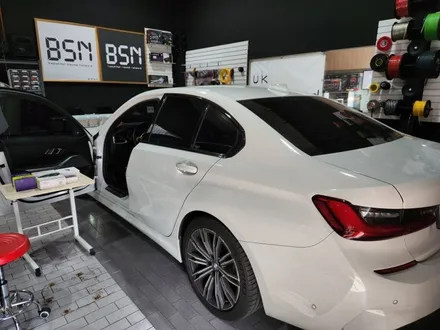대구 오디쎄이 블랙박스 보조배터리 BMW G20 320i 아이나비 QXD8000 에코파워팩 S8 카오디오