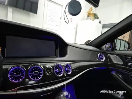 벤츠 W222 S63 AMG 전기형, 왜 모두가 송풍구 엠비언트를 찾을까?