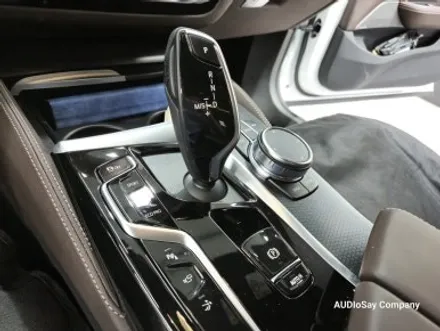 [대구 오디쎄이]BMW G32 6GT 회오리 풀커버 AVI BM100 4D 스피커 크리스탈 기어봉