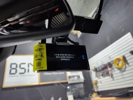 대구 오디쎄이 블랙박스 보조배터리 BMW G20 320i 아이나비 QXD8000 에코파워팩 S8 카오디오
