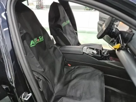 BMW G60 530i 회오리 풀 커버 앰비언트와 스피커 튜닝으로 실내 분위기와 사운드 디자인