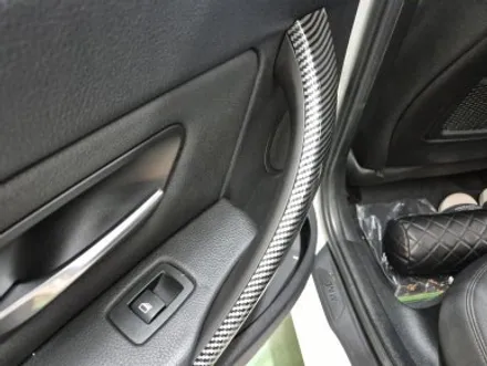 BMW F30 320d 찐득하고 끈적하게 녹아내린 도어 손잡이 교체