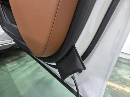 대구 BMW G70 7시리즈 740d 회오리 풀커버 엠비언트 시공