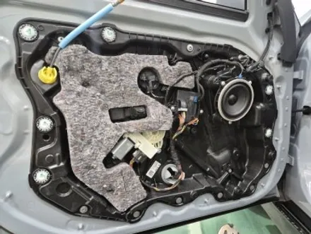 BMW G60 520i 스피커 튜닝 회오리 풀 커버 엠비언트, 컵홀더 엠비언트, 도어 포켓 엠비언트, 크리스탈 기어봉 세트 대구 카오디오