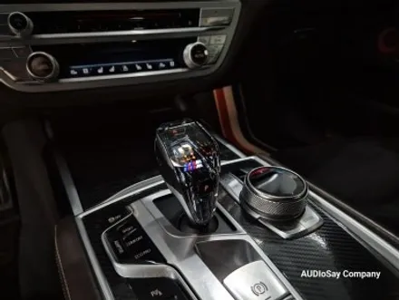 시간이 머물렀던 BMW G11 740Li, 다시 현재를 달리기 시작했습니다.