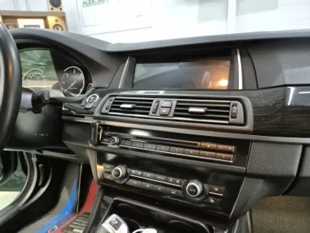 BMW 15인치 프리미엄 안드로이드 올인원 무스로이드 MUSROID F10 520d 528i