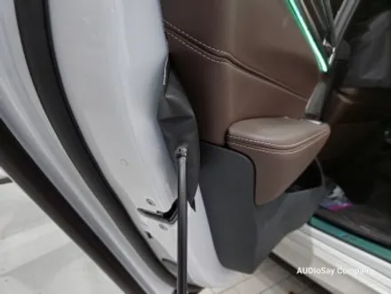 [대구 오디쎄이]BMW G32 6GT 회오리 풀커버 AVI BM100 4D 스피커 크리스탈 기어봉