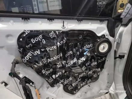 [대구 오디쎄이]BMW G32 6GT 회오리 풀커버 AVI BM100 4D 스피커 크리스탈 기어봉