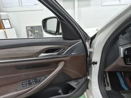 BMW 회오리 풀 커버 엠비언트 튜닝 G30 520d 520i 530i