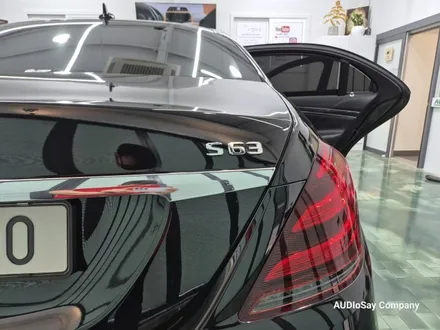 벤츠 W222 S63 AMG 전기형, 왜 모두가 송풍구 엠비언트를 찾을까?