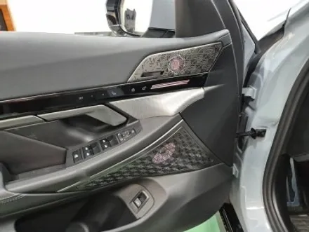 BMW G60 520i 스피커 튜닝 회오리 풀 커버 엠비언트, 컵홀더 엠비언트, 도어 포켓 엠비언트, 크리스탈 기어봉 세트 대구 카오디오