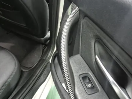 BMW F30 320d 찐득하고 끈적하게 녹아내린 도어 손잡이 교체