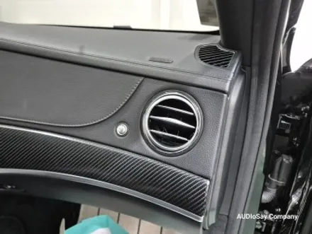 벤츠 W222 S63 AMG 전기형, 왜 모두가 송풍구 엠비언트를 찾을까?