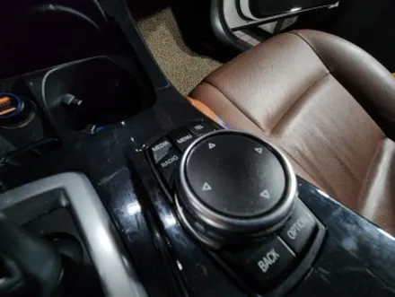 대구 오디쎄이 BMW 숏 타입 크리스탈 기어봉 풀 크리스탈 F10 520D 카오디오
