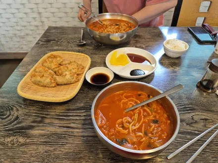 포르쉐 카이엔 PO536 액티브 엠비언트 대구 오디쎄이 컴퍼니