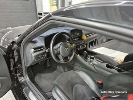 [대구 오디쎄이] 도요타 수프라 GR 커스텀 핸들 튜닝과 크리스탈 기어봉 3종 세트 시공 Toyota GR Supra