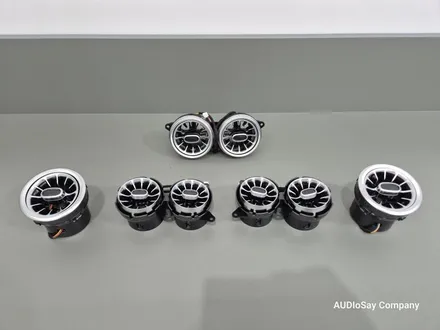 벤츠 W222 S63 AMG 전기형, 왜 모두가 송풍구 엠비언트를 찾을까?