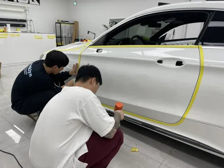 강남 논현 랩핑 C63AMG 올블랙 간지, 전체 랩핑에 휠도색 크롬죽이기까지 가즈아!!! / 서초, 강남, 양재