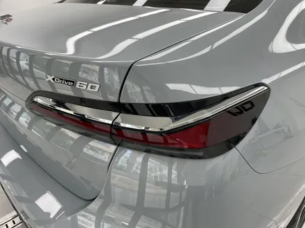 BMW i7 랩핑 크롬죽이기, 디테일이 살아있는 이 느낌 / 서초, 강남, 양재