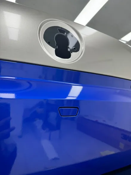 강남 랩핑 BMW i7 듀오톤 랩핑 위아래 둘 다 라인 칼 / 서초, 강남, 양재