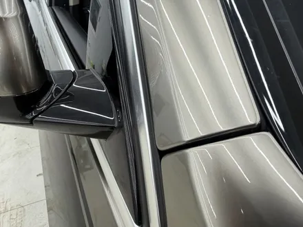 하남 랩핑 BMW X7 40d 블랙 사파이어 메탈릭 위에 투톤 랩핑 오토벨벳 건메탈 골드 / 서초, 강남, 양재
