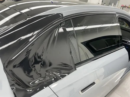 BMW i7 랩핑 크롬죽이기, 디테일이 살아있는 이 느낌 / 서초, 강남, 양재